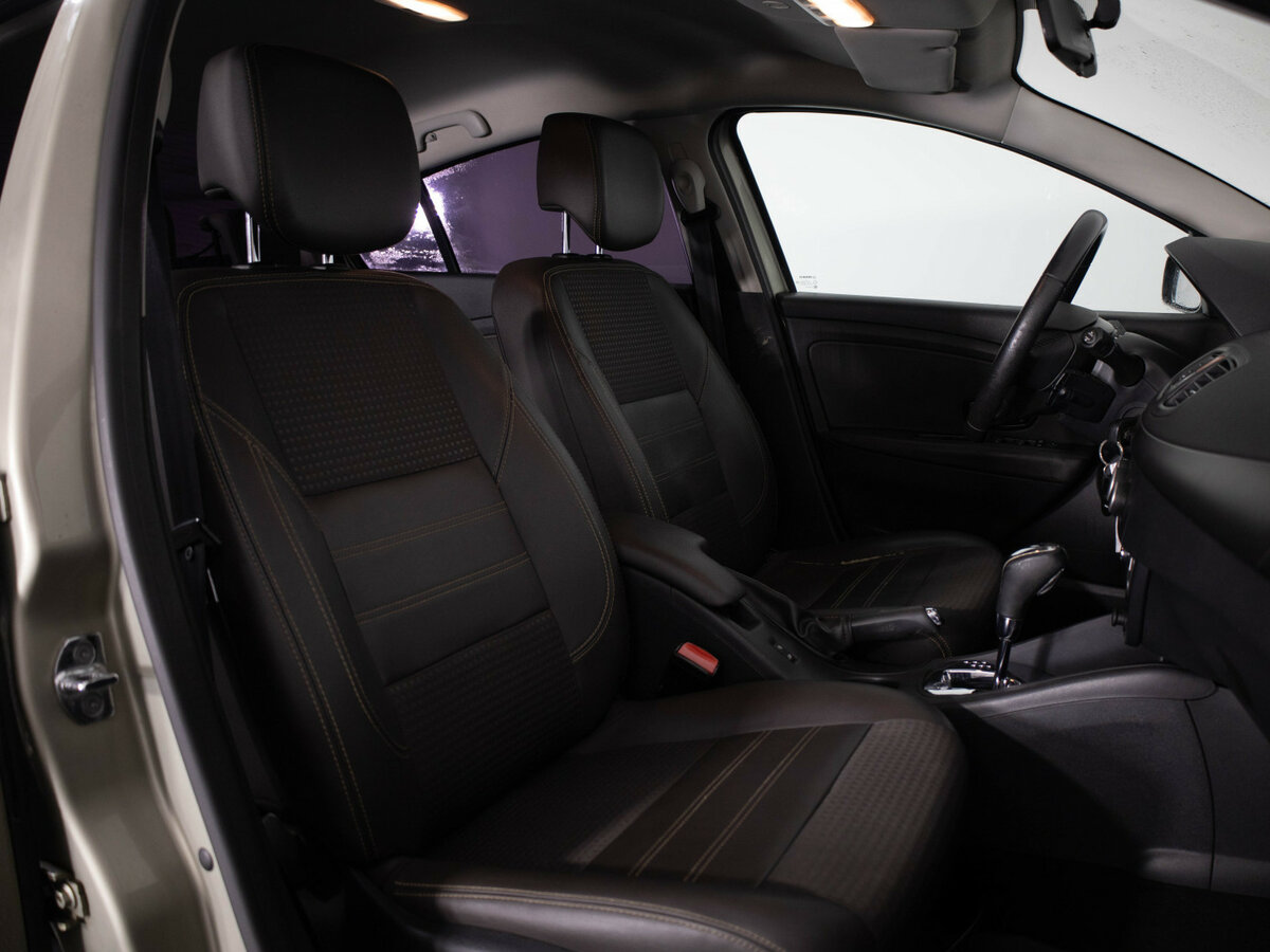 Б/У Рено Флюенс 2014 года. Фото: #12