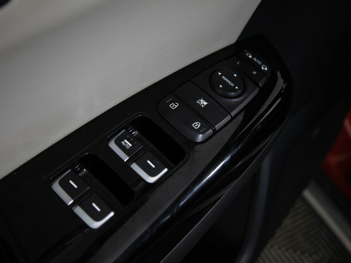 Б/У Киа Спортейдж 2016 года. Фото: #20