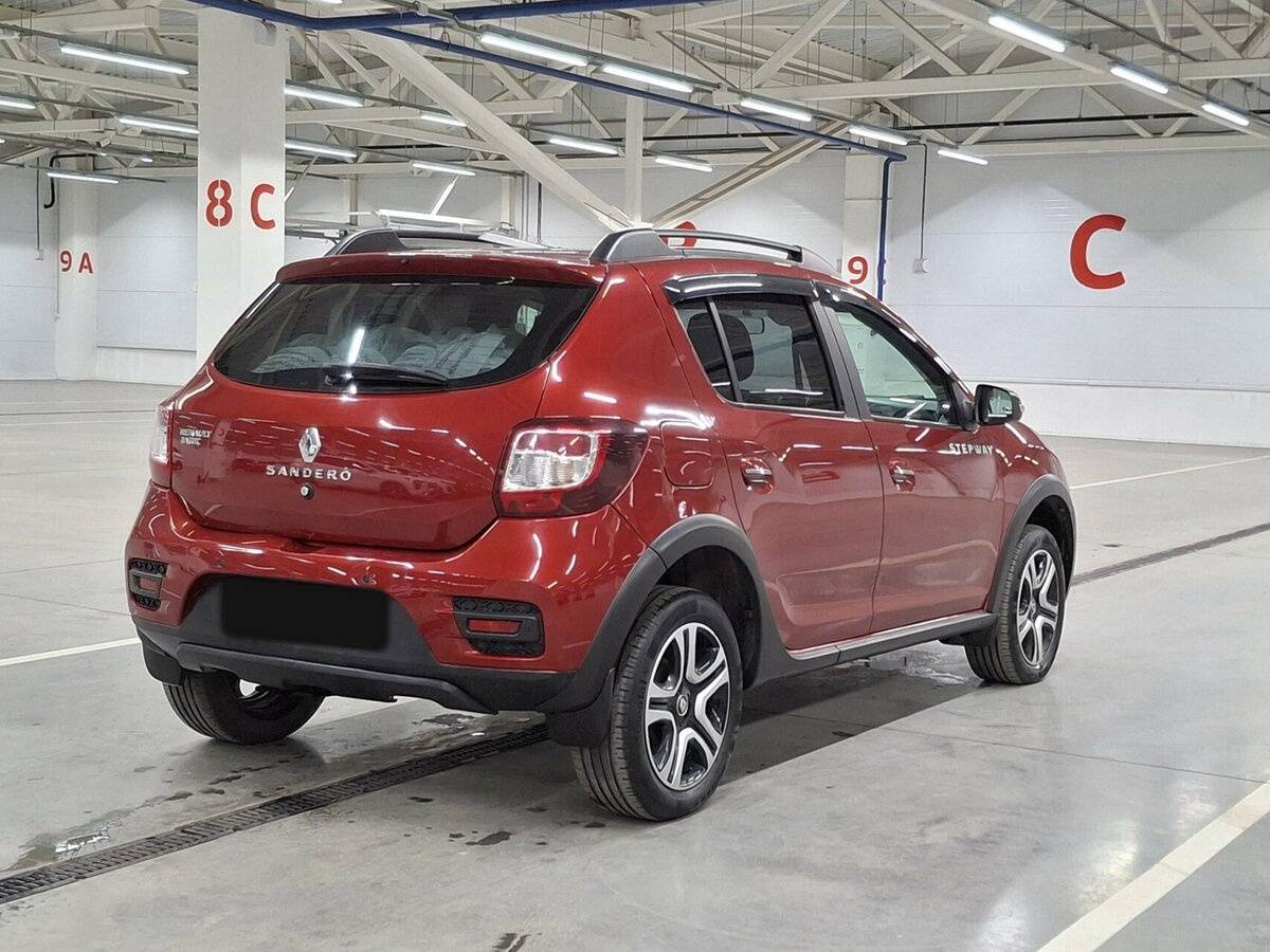 Б/У Рено Сандеро 2018 года. Фото: #4