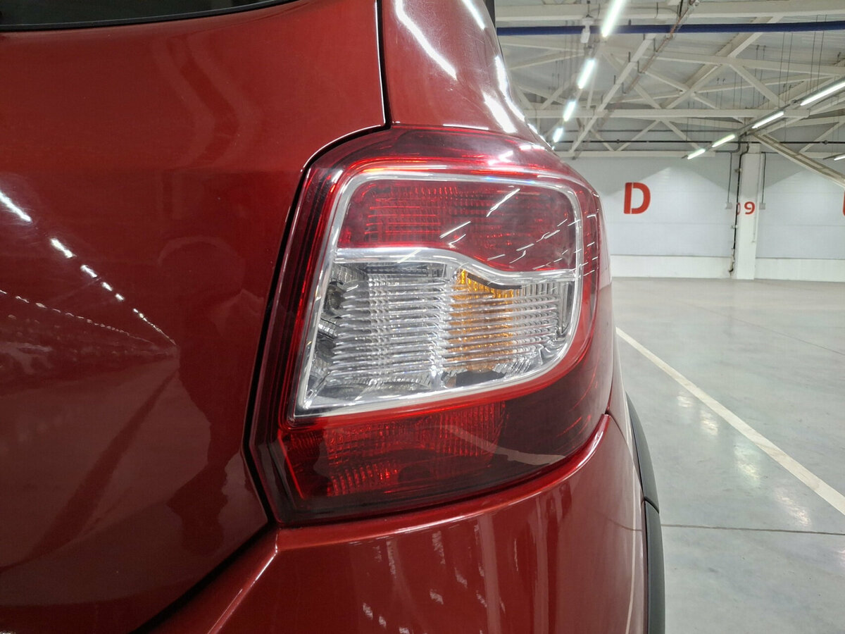 Б/У Рено Сандеро 2018 года. Фото: #8