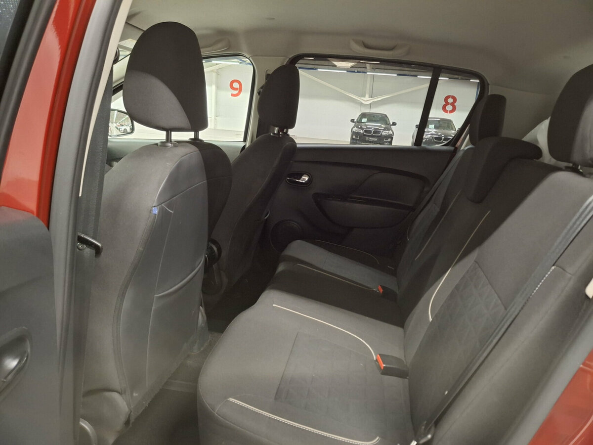 Б/У Рено Сандеро 2018 года. Фото: #11