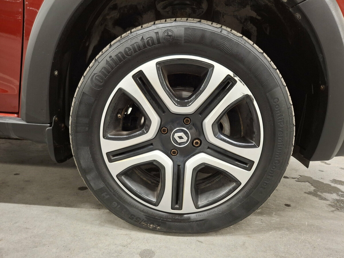 Б/У Рено Сандеро 2018 года. Фото: #17