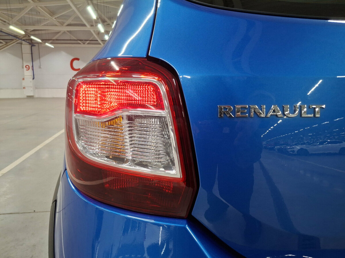 Б/У Рено Сандеро 2016 года. Фото: #8