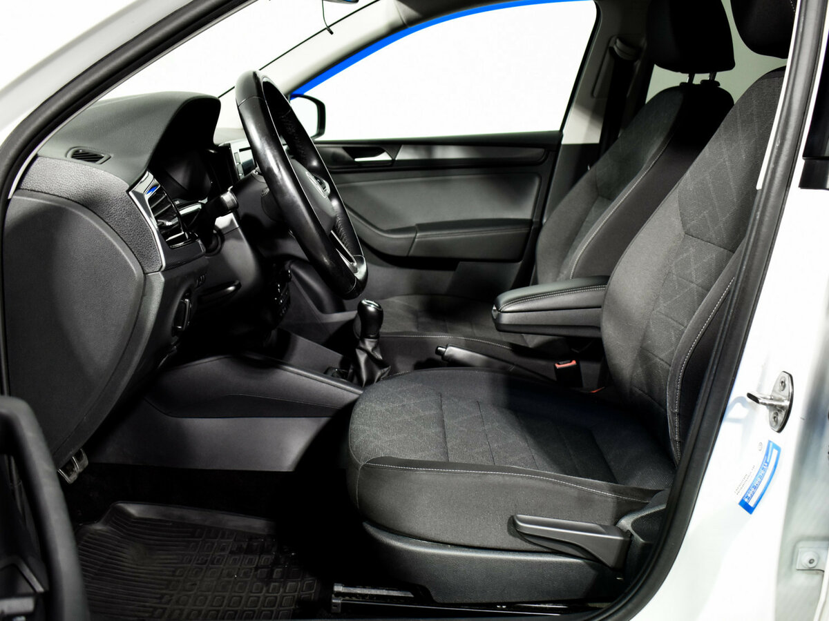 Б/У Фольксваген Поло 2020 года. Фото: #9