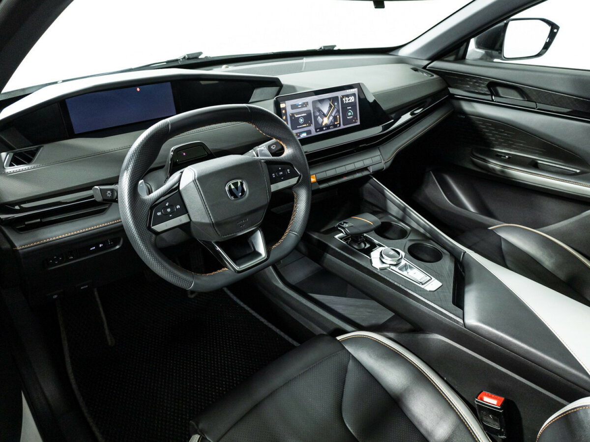 Changan UNI-V 2024 года с пробегом. Фото: #10