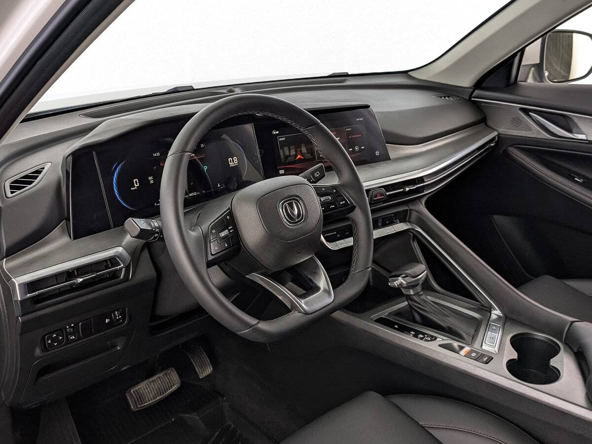 Б/У Чанган CS35 Plus 2024 года. Фото: #12