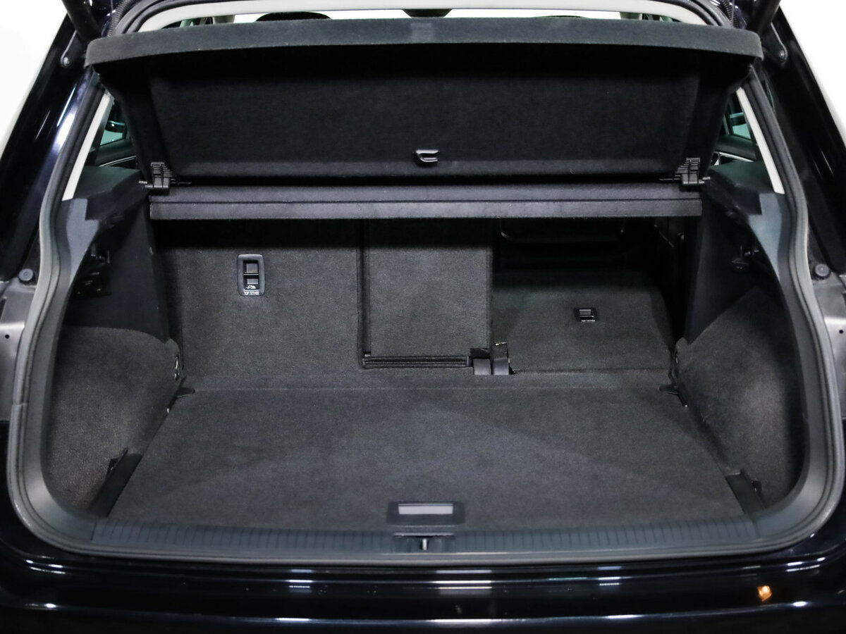 Б/У Фольксваген Тигуан 2019 года. Фото: #32