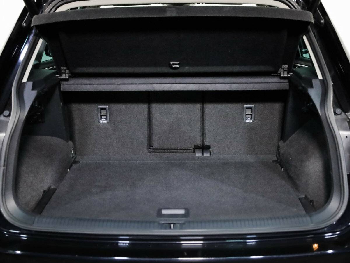 Б/У Фольксваген Тигуан 2019 года. Фото: #33