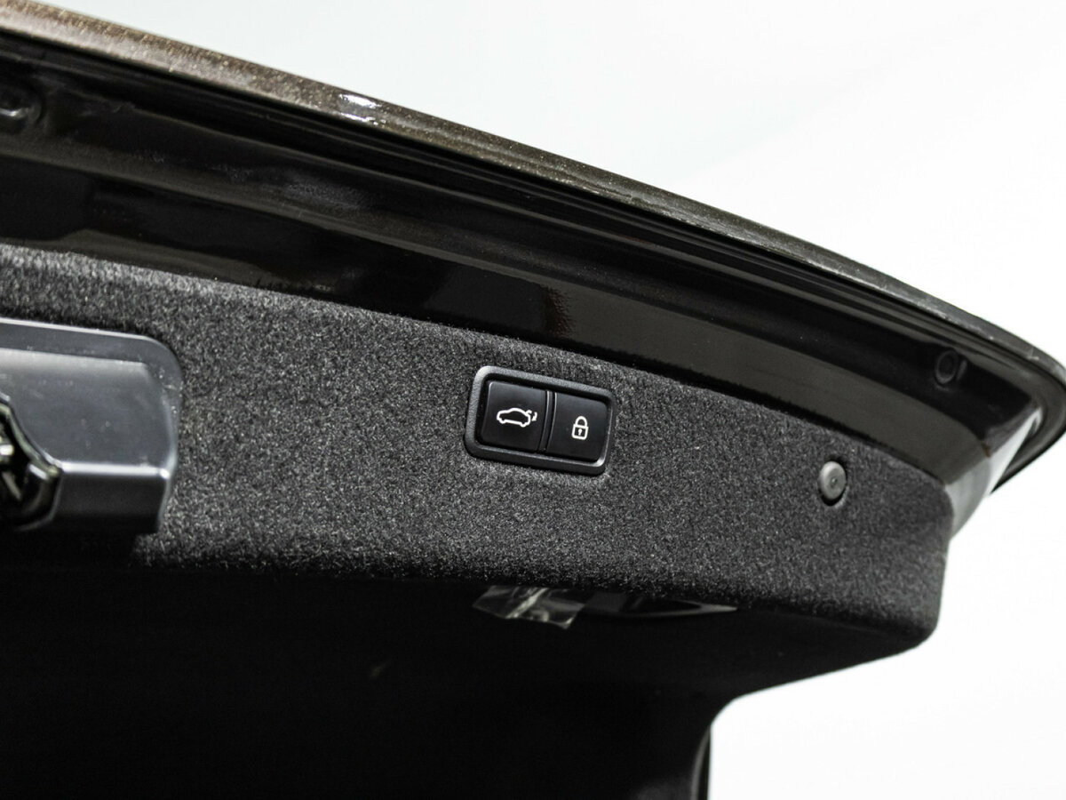 Hyundai Genesis 2015 года с пробегом. Фото: #26