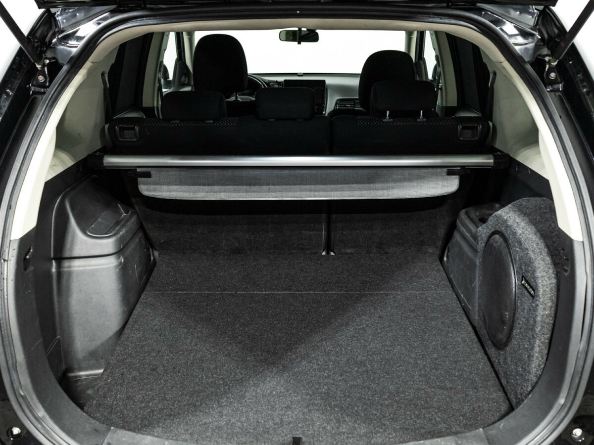 Mitsubishi Outlander 2018 года с пробегом. Фото: #19