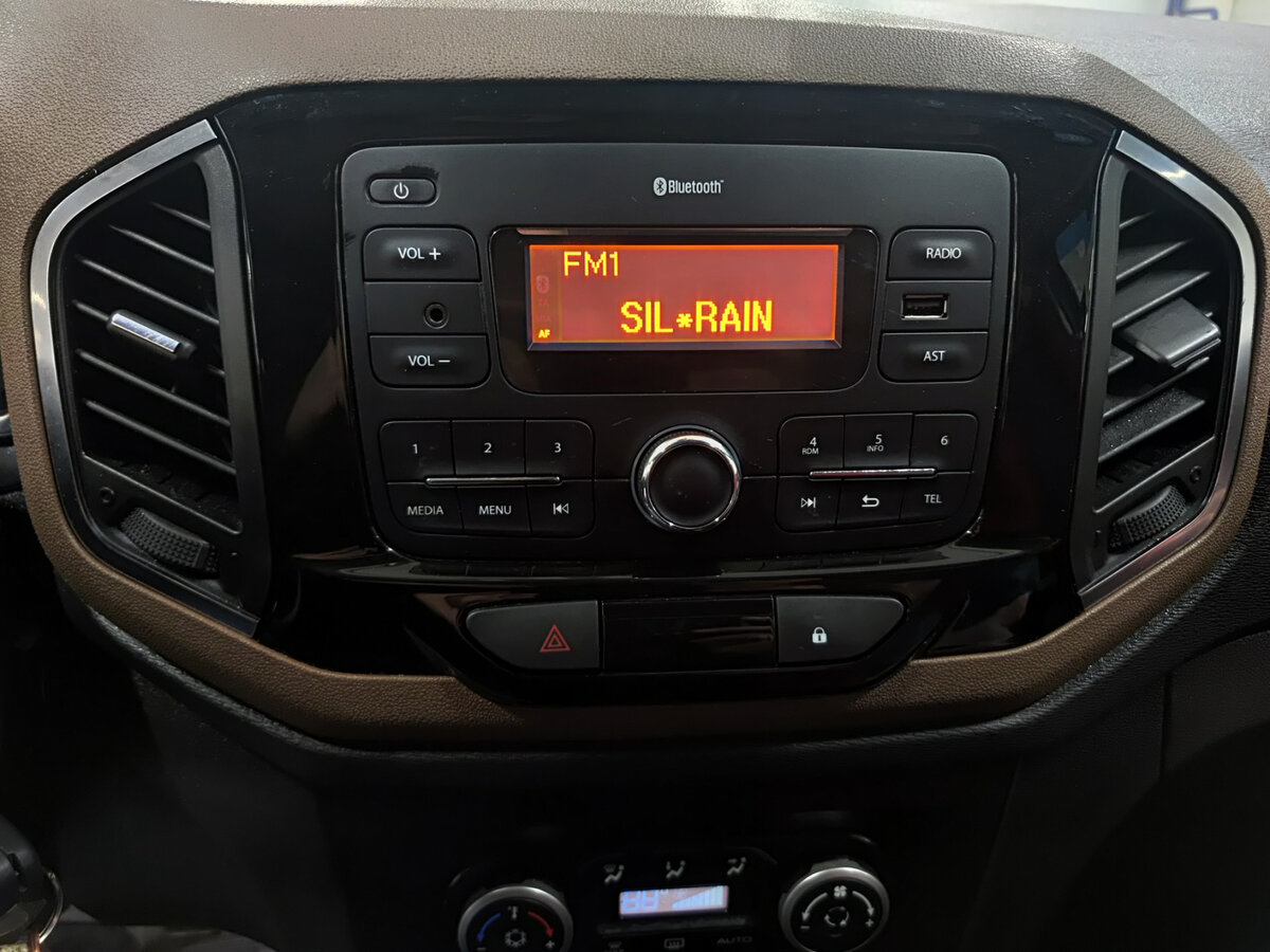 Б/У Лада (ВАЗ) ИКСРЭЙ 2018 года. Фото: #14