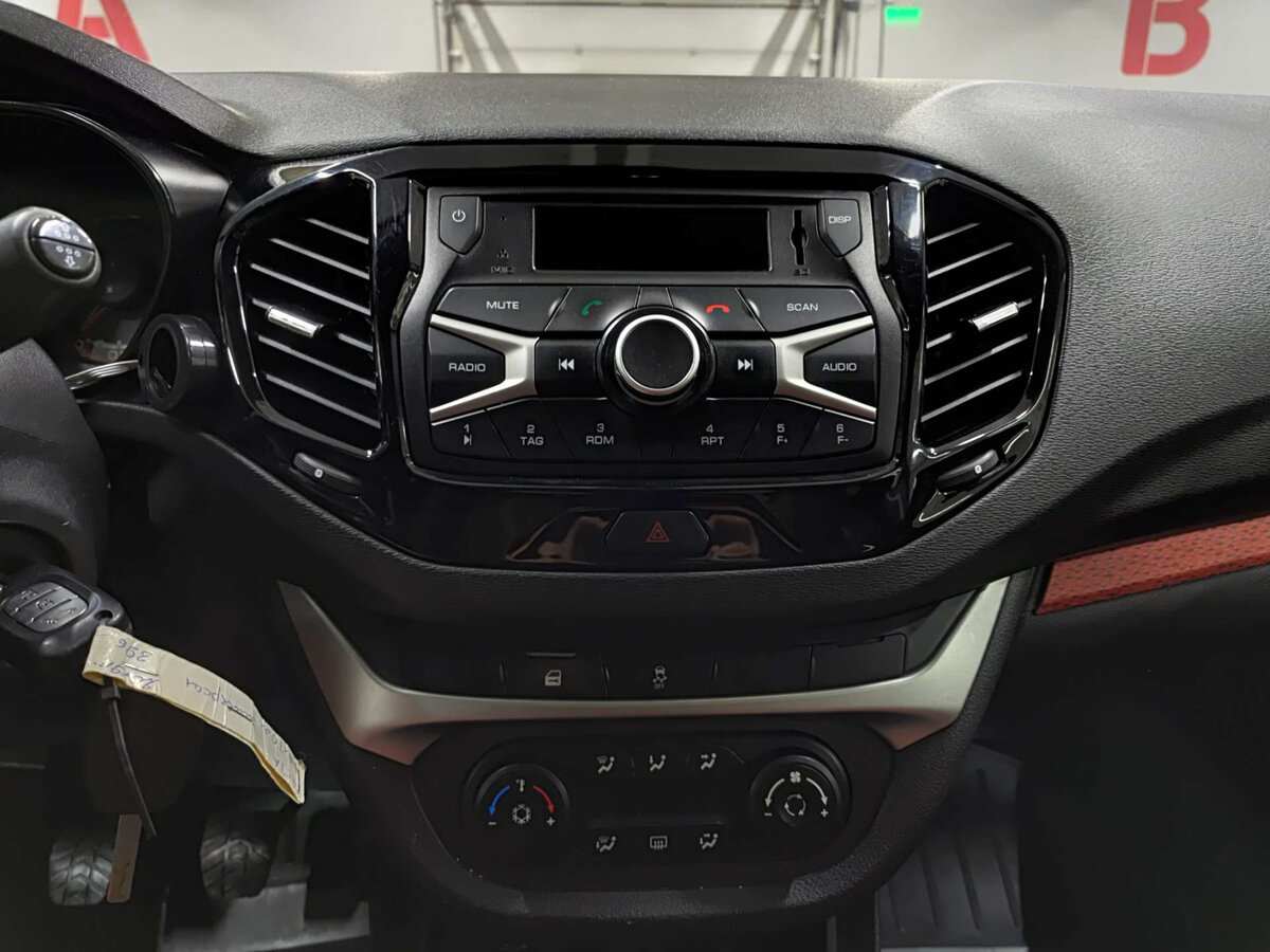 Б/У Лада (ВАЗ) Веста 2019 года. Фото: #13