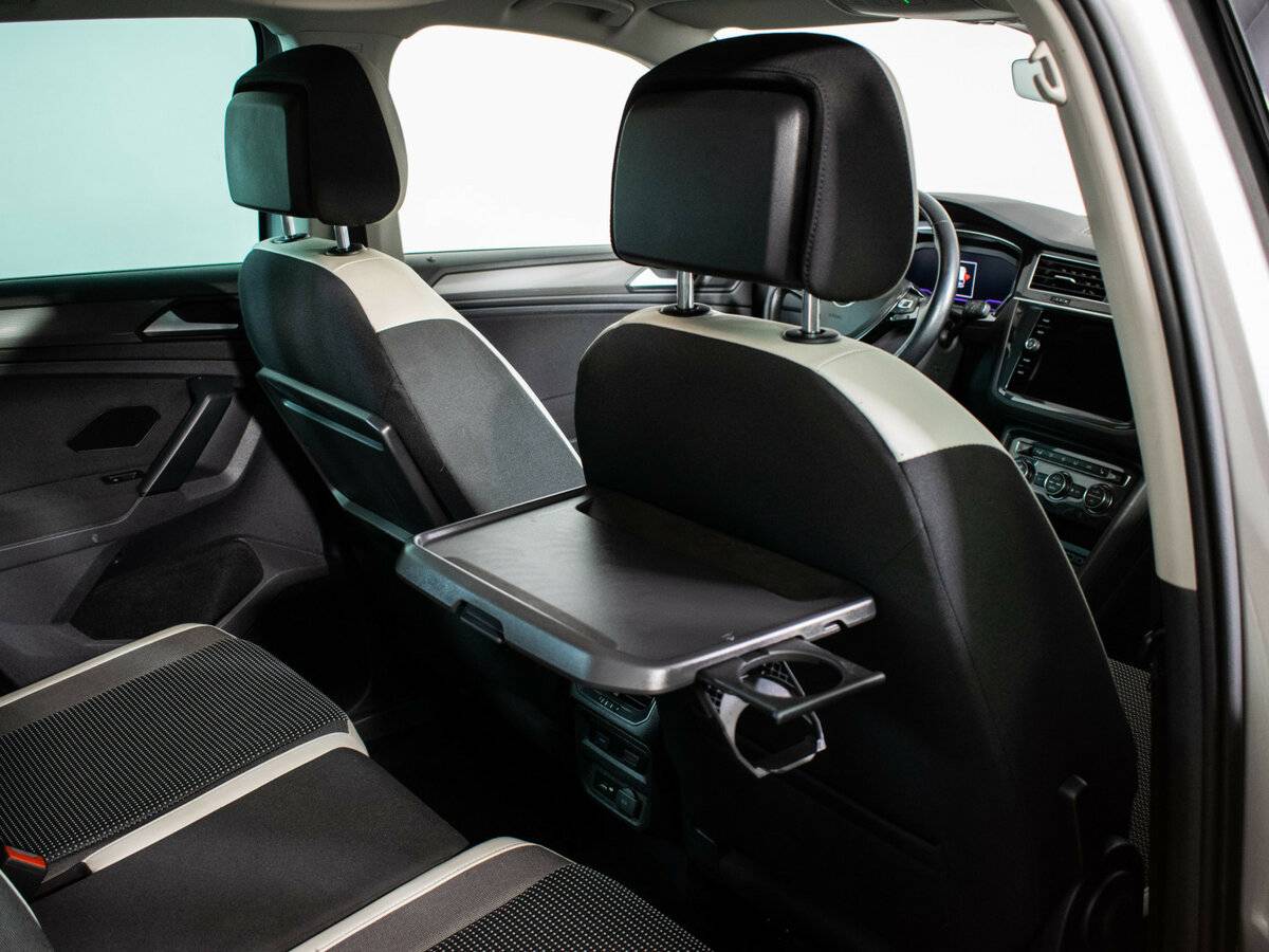 Б/У Фольксваген Тигуан 2019 года. Фото: #7