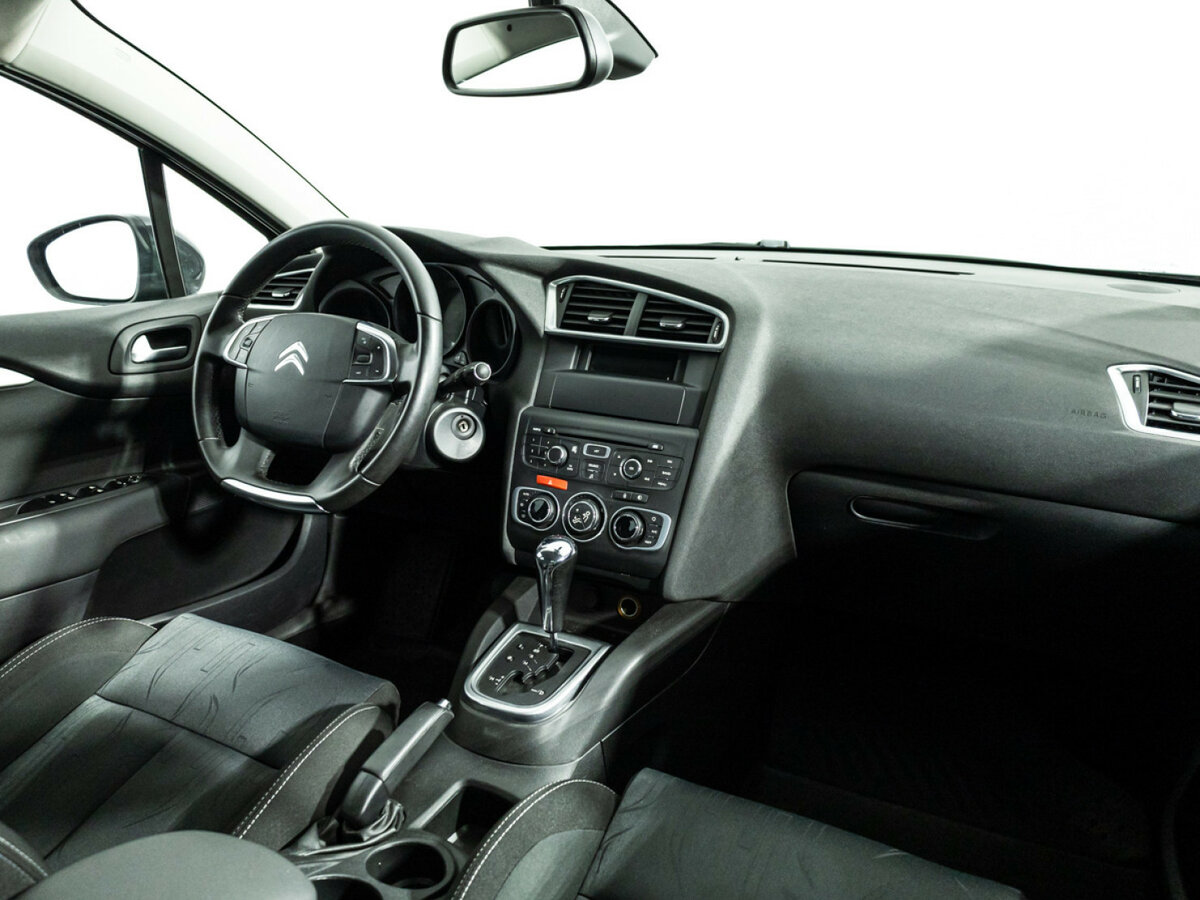 Б/У Ситроен Ц4 2012 года. Фото: #8