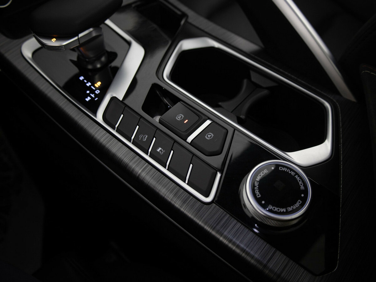 Geely Tugella 2022 года с пробегом. Фото: #10