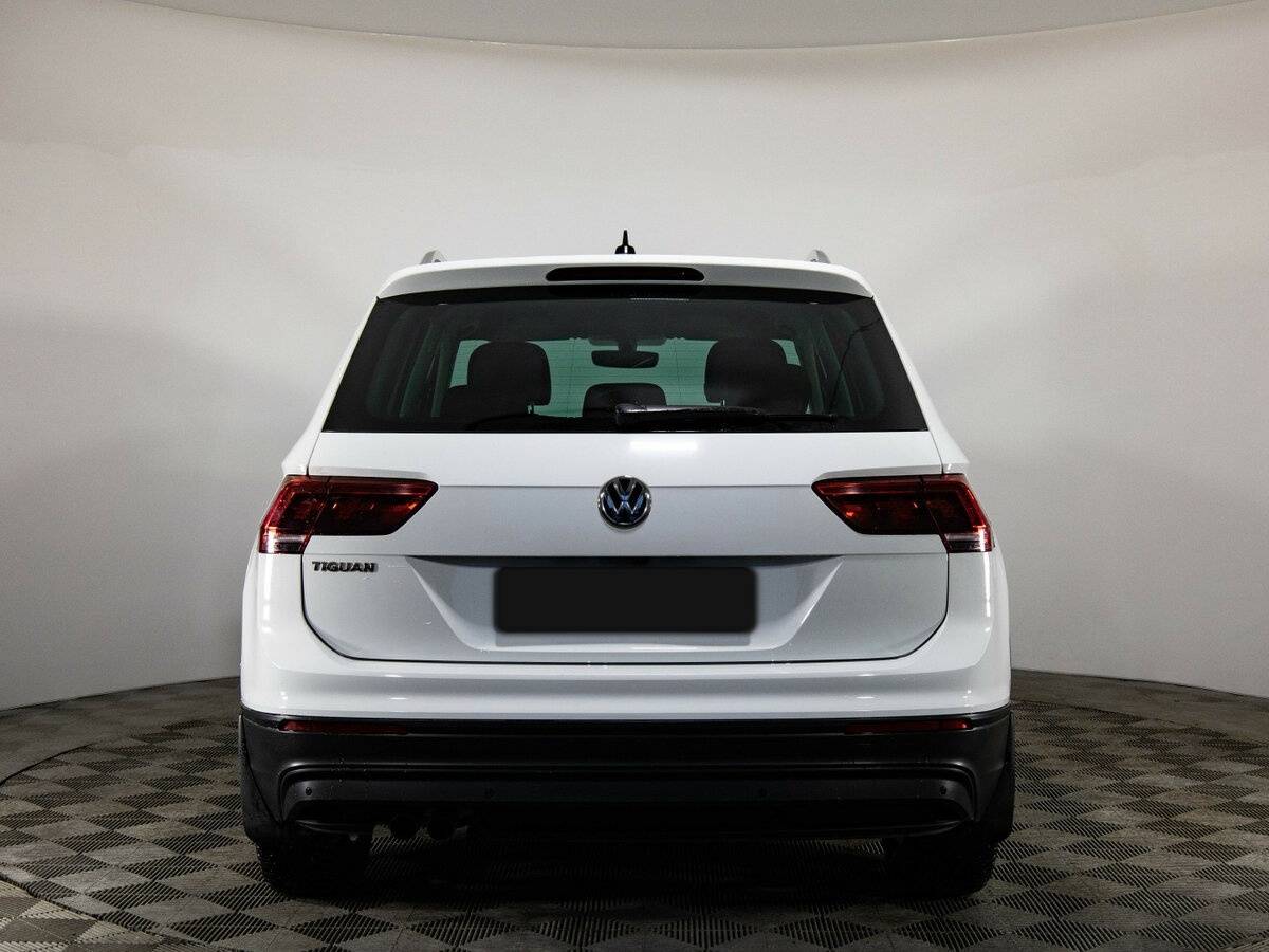 Б/У Фольксваген Тигуан 2018 года. Фото: #5