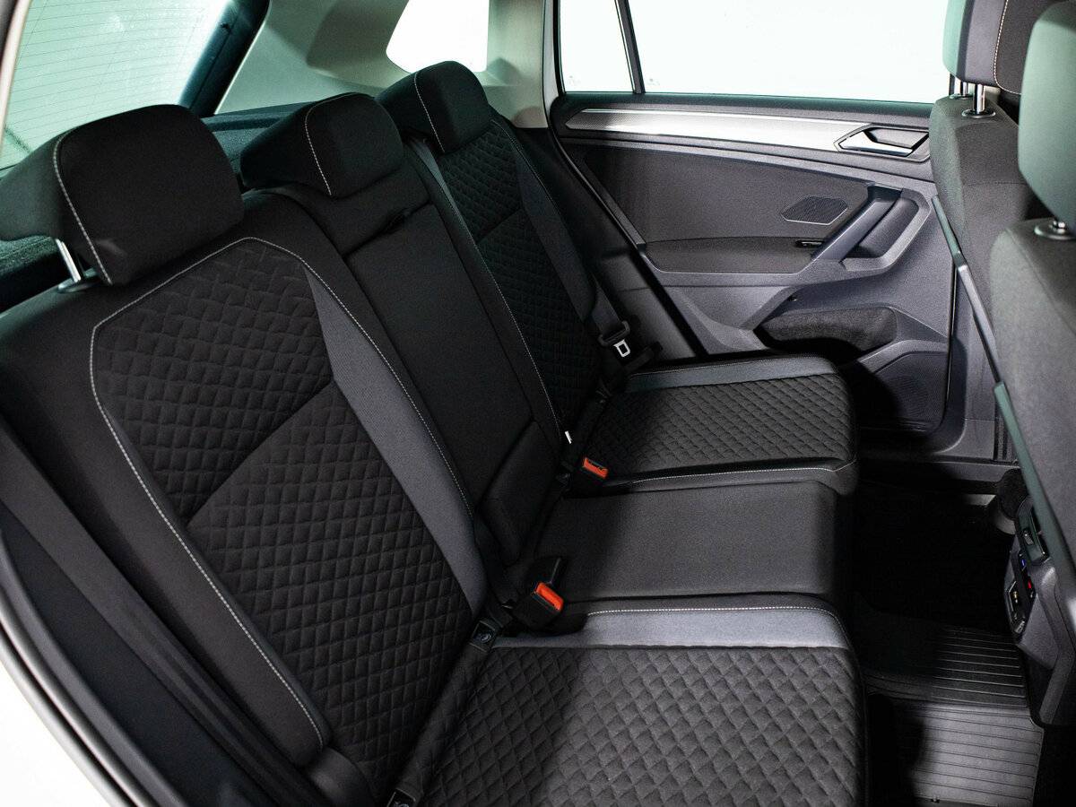 Б/У Фольксваген Тигуан 2018 года. Фото: #11