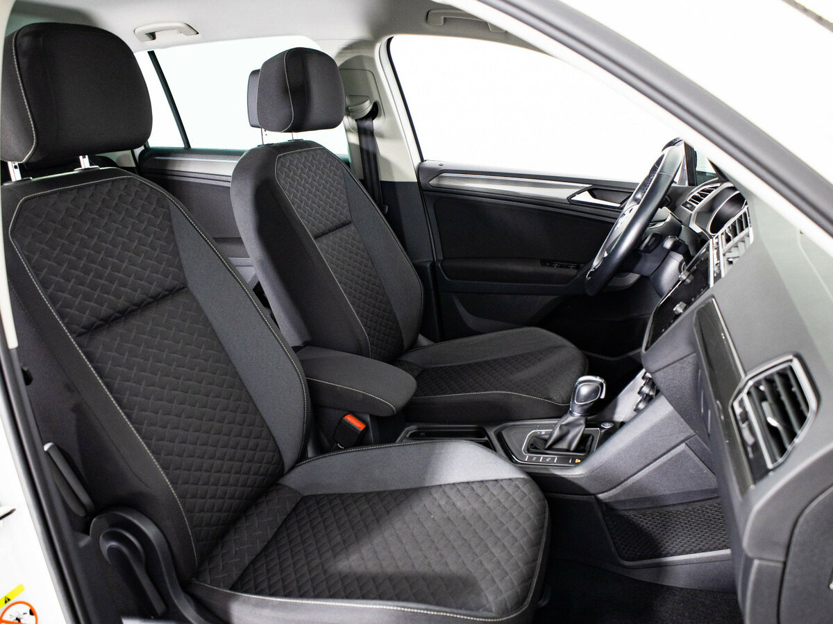 Б/У Фольксваген Тигуан 2018 года. Фото: #12