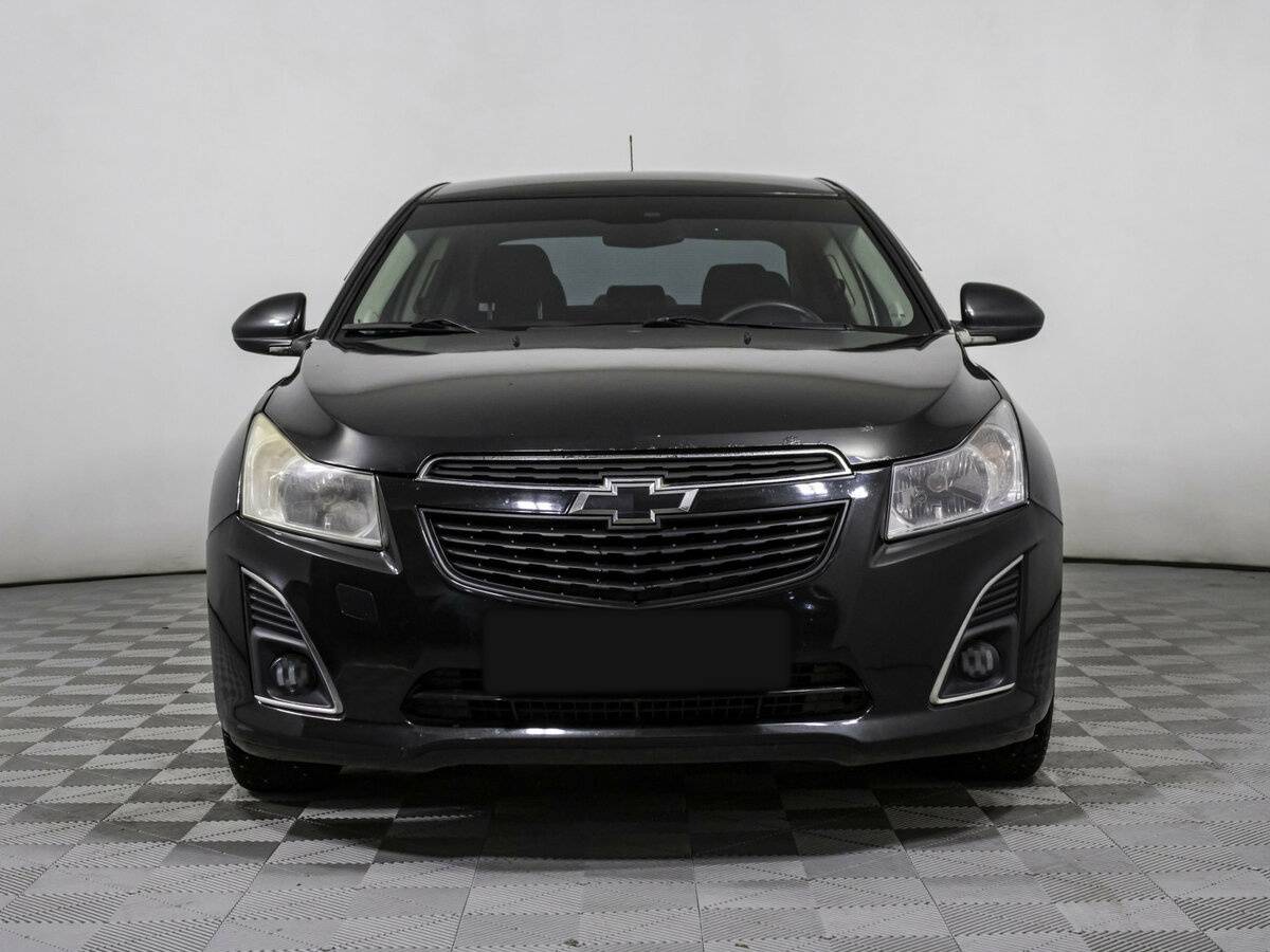 Б/У Шевроле Круз 2013 года. Фото: #1