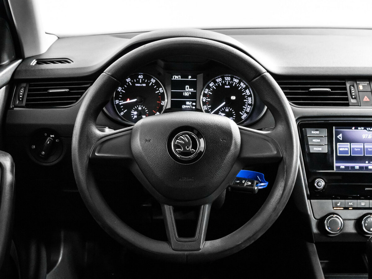 Б/У Шкода Октавия 2017 года. Фото: #13