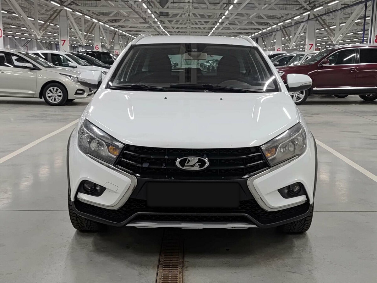 Б/У Лада (ВАЗ) Веста 2018 года. Фото: #1