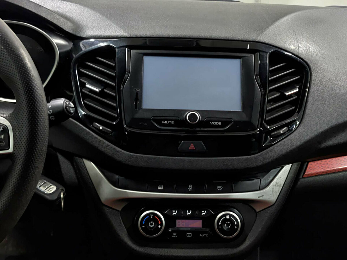 Б/У Лада (ВАЗ) Веста 2018 года. Фото: #14