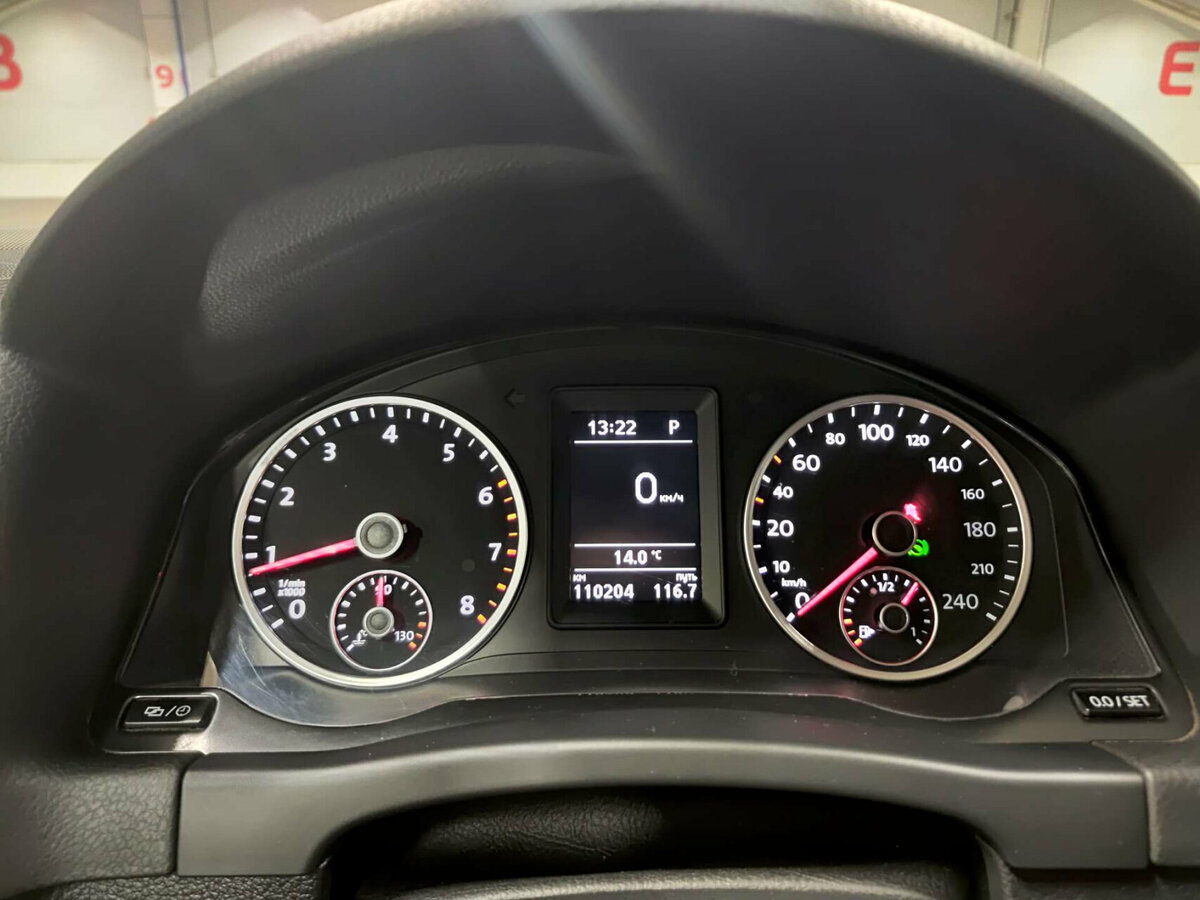 Б/У Фольксваген Тигуан 2016 года. Фото: #12