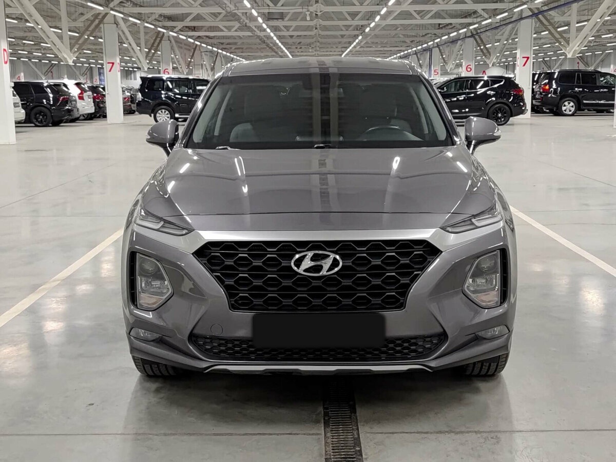 Hyundai Santa Fe 2019 года с пробегом. Фото: #1