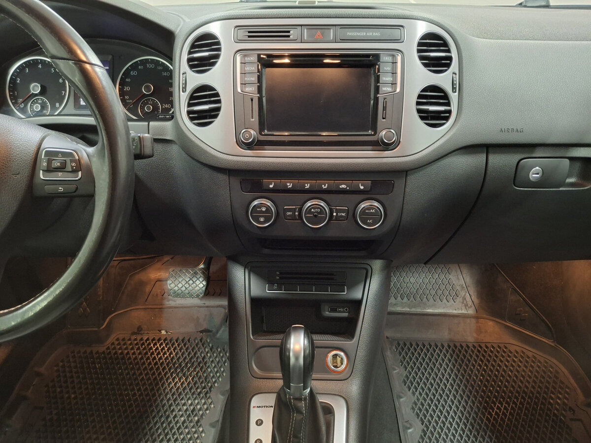 Б/У Фольксваген Тигуан 2016 года. Фото: #14