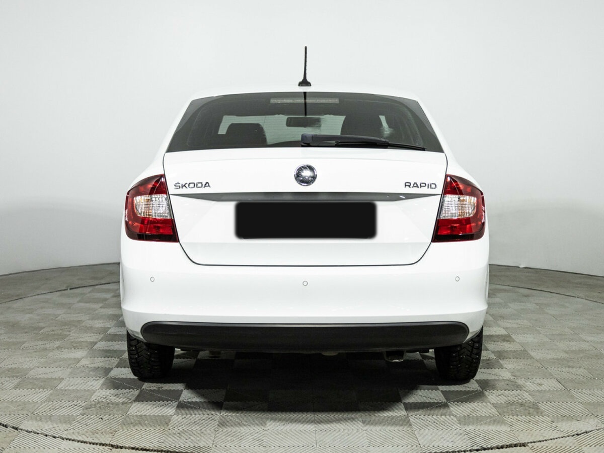 Б/У Шкода Рапид 2018 года. Фото: #5