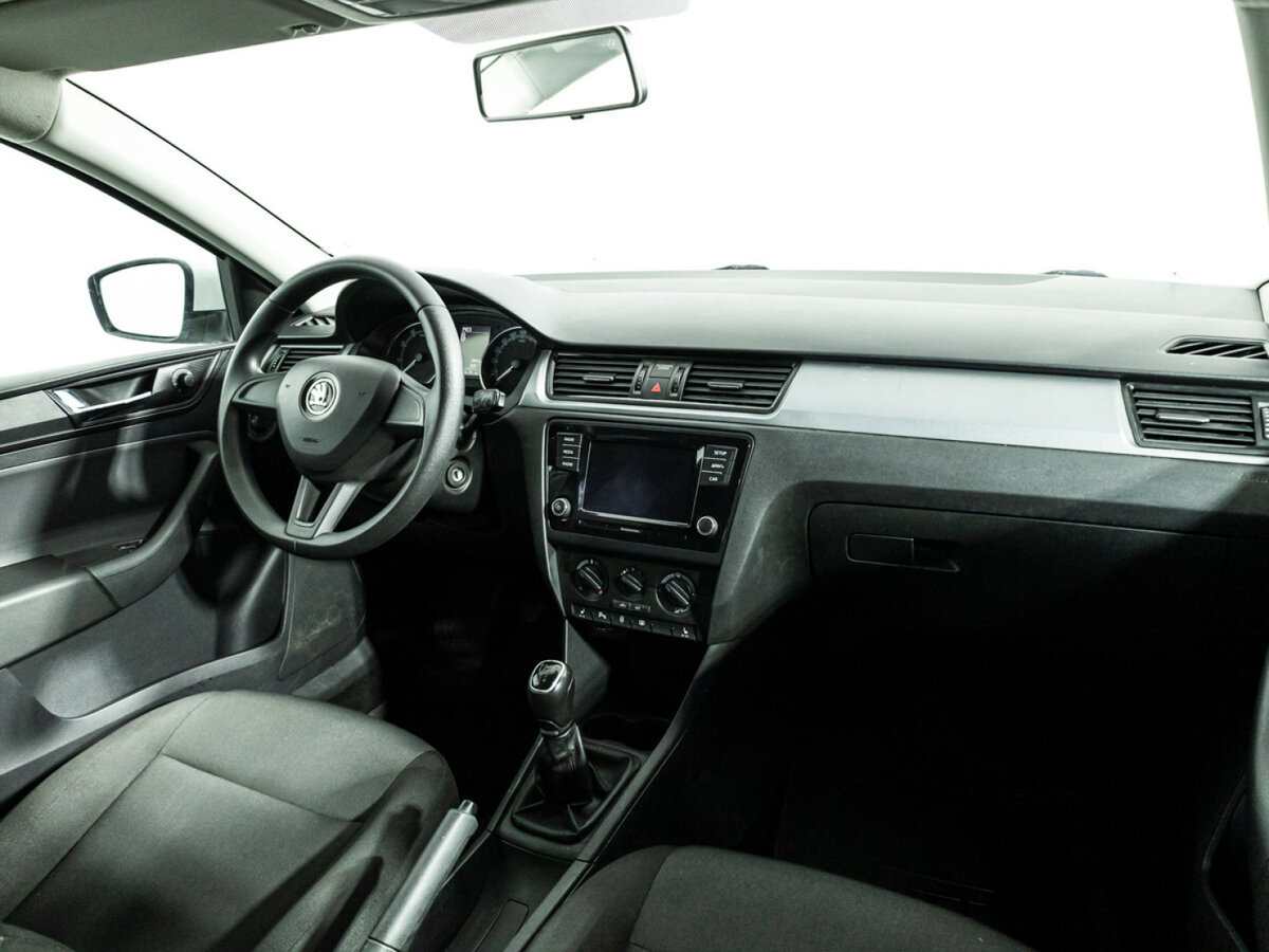 Б/У Шкода Рапид 2018 года. Фото: #8