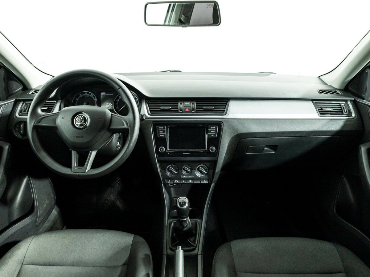 Б/У Шкода Рапид 2018 года. Фото: #12