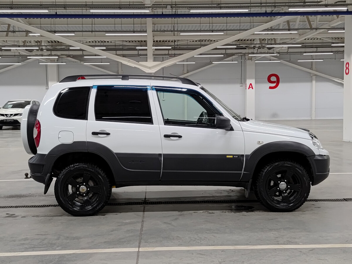 Б/У Шевроле Нива 2017 года. Фото: #3