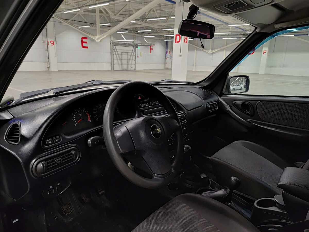 Б/У Шевроле Нива 2017 года. Фото: #15