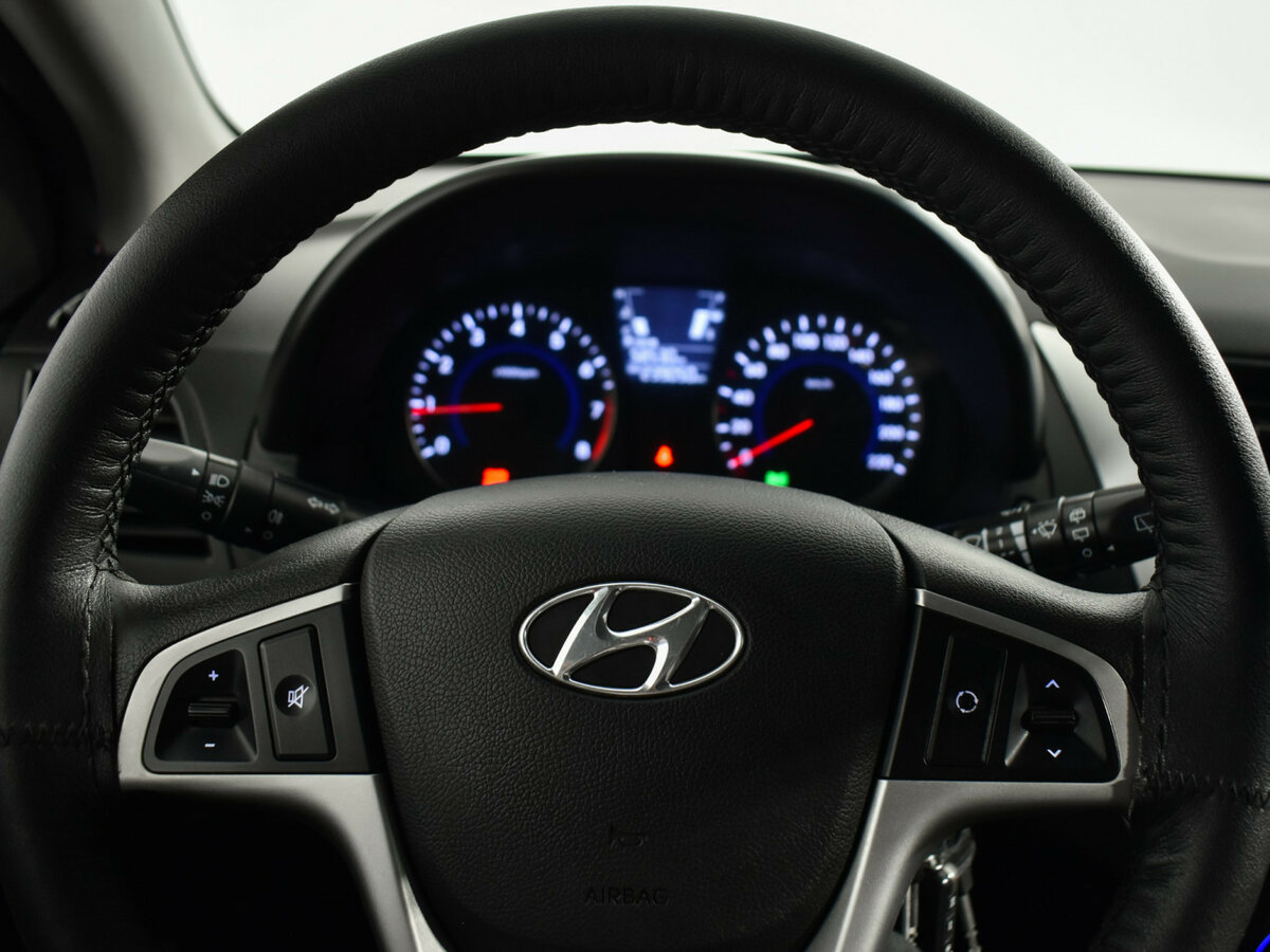 Б/У Хендай Солярис 2014 года. Фото: #13