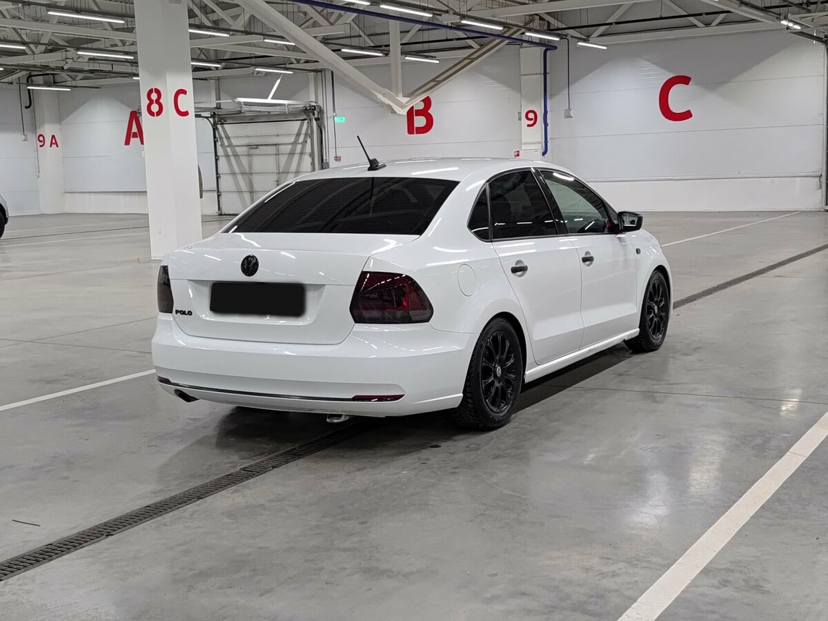 Б/У Фольксваген Поло 2017 года. Фото: #4