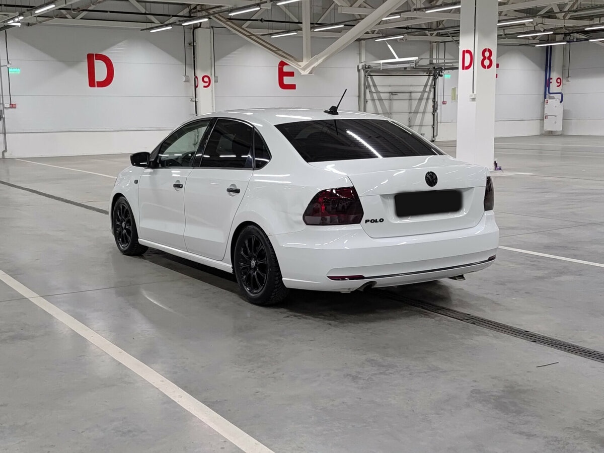 Б/У Фольксваген Поло 2017 года. Фото: #6