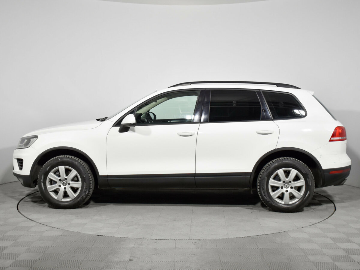 Б/У Фольксваген Туарег 2015 года. Фото: #7