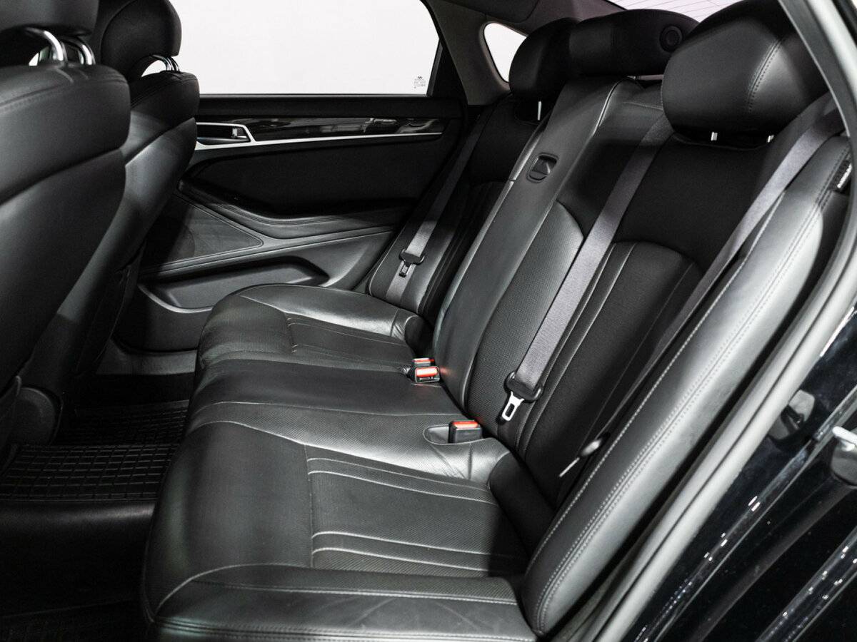 Hyundai Genesis 2015 года с пробегом. Фото: #7