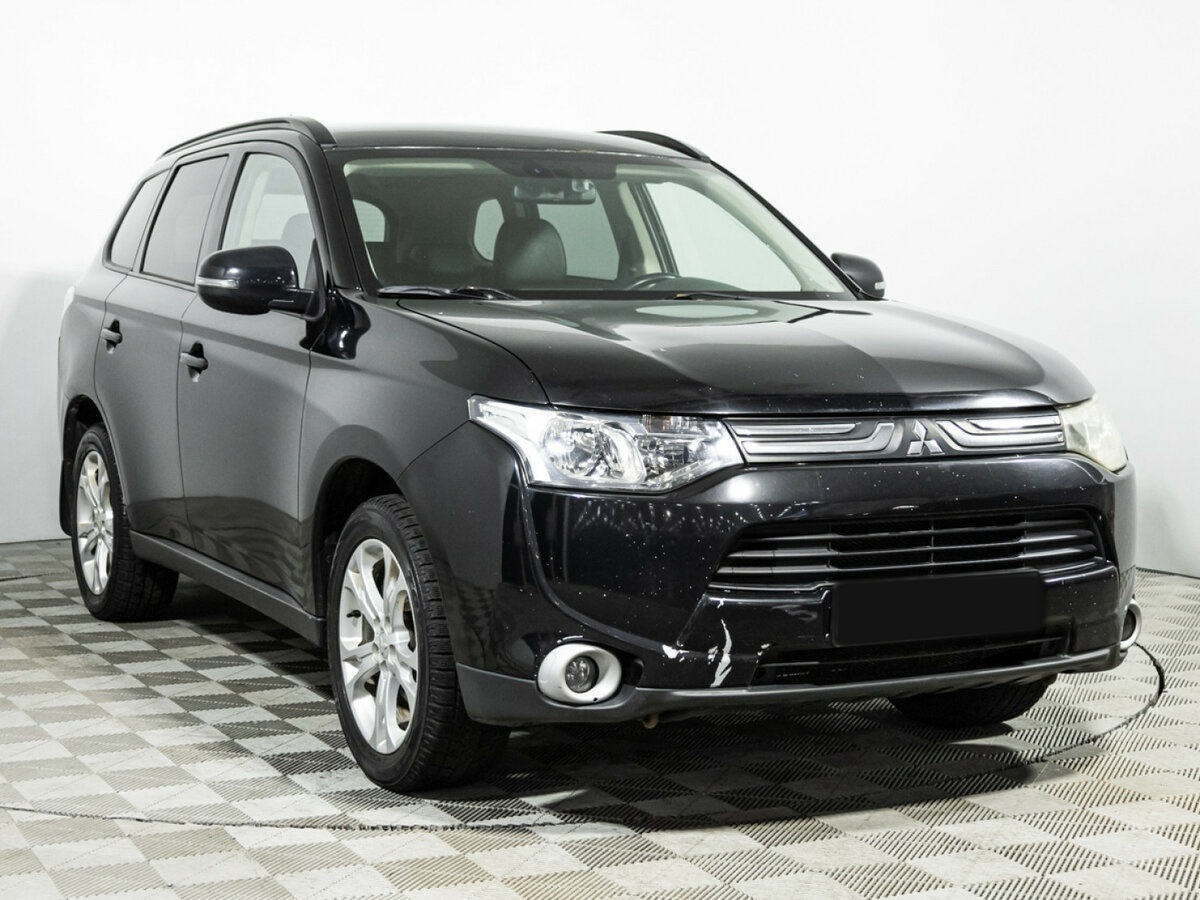 Mitsubishi Outlander 2013 года с пробегом. Фото: #2