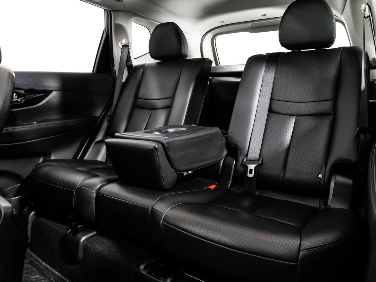 Б/У Ниссан Икс-Трейл 2020 года. Фото: #18