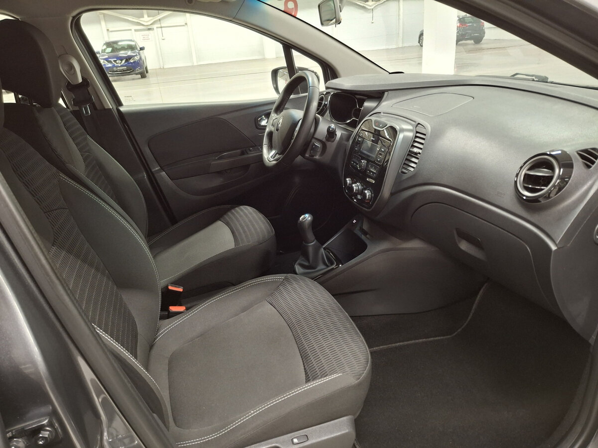Renault Kaptur 2018 года с пробегом. Фото: #10