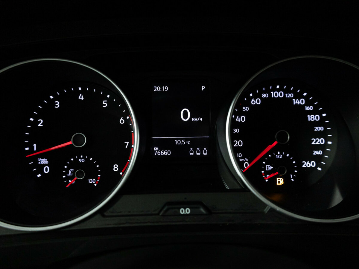 Б/У Фольксваген Тигуан 2017 года. Фото: #9