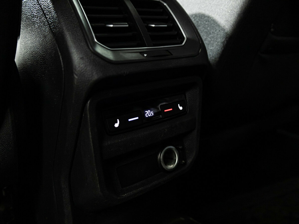 Б/У Фольксваген Тигуан 2017 года. Фото: #13