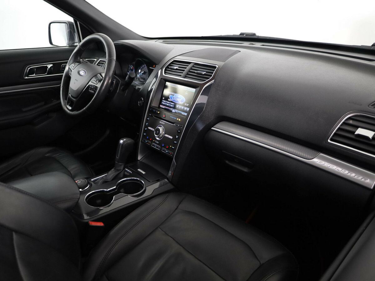 Ford Explorer 2015 года с пробегом. Фото: #18