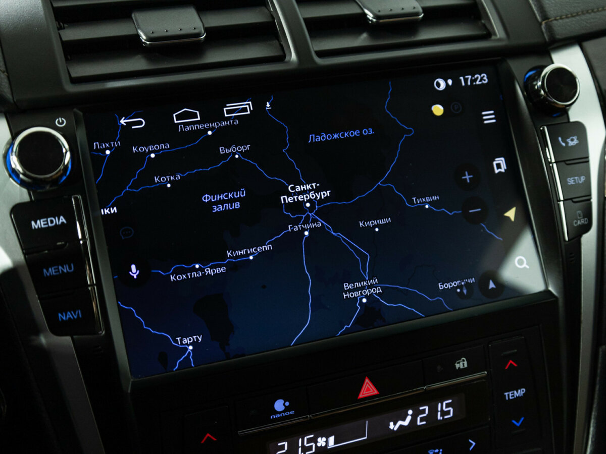 Б/У Тойота Камри 2016 года. Фото: #14