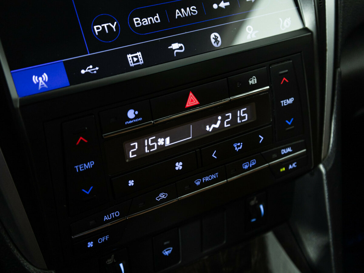 Б/У Тойота Камри 2016 года. Фото: #15