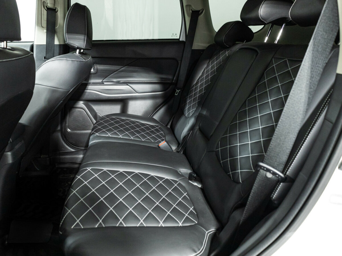 Mitsubishi Outlander 2022 года с пробегом. Фото: #7