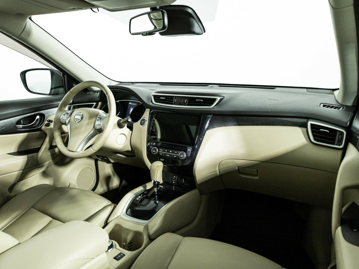 Б/У Ниссан Икс-Трейл 2015 года. Фото: #6