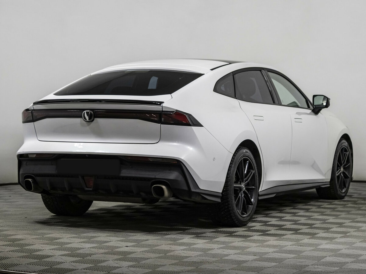 Б/У Чанган УНИ-В 2023 года. Фото: #3